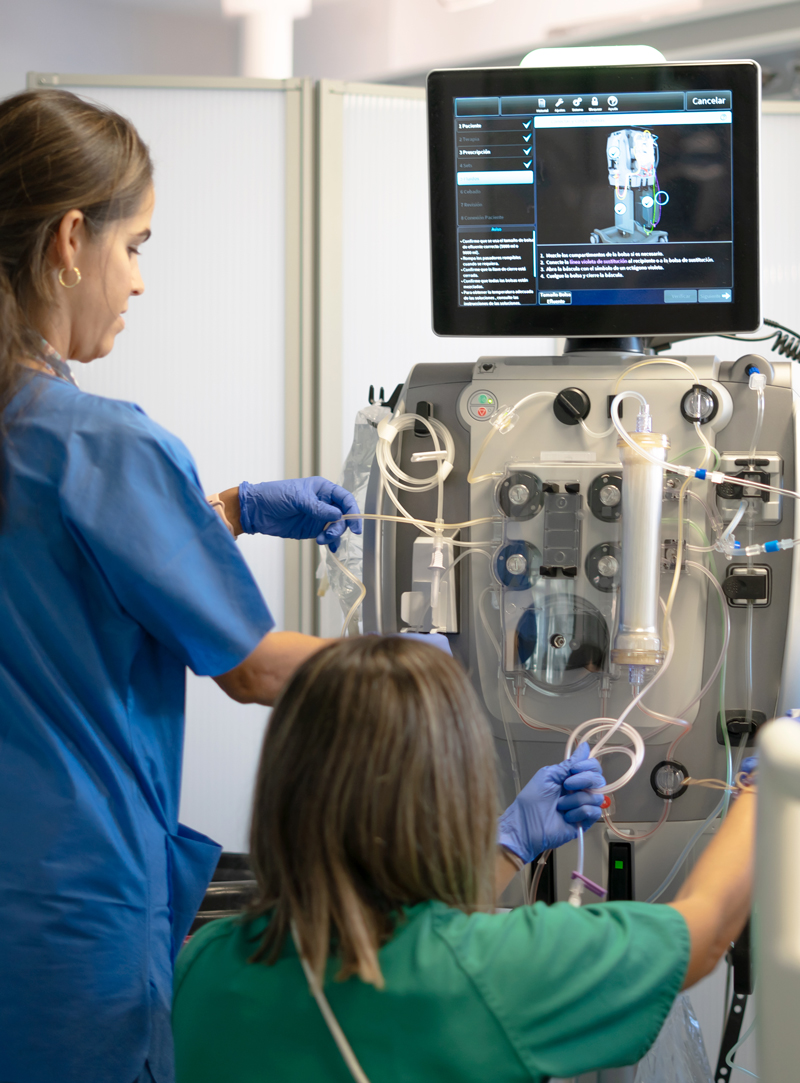 dialysis device